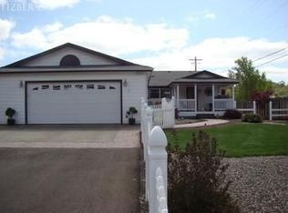 680 Little Valley Rd, Roseburg, OR 97471