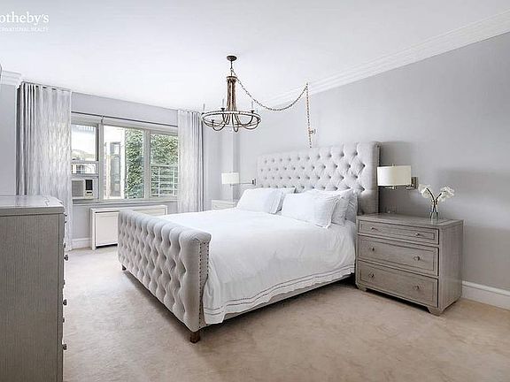 4th image of 8 E 83rd St #2D