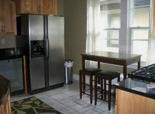 621 Kenwood Pkwy, Minneapolis, MN 55403