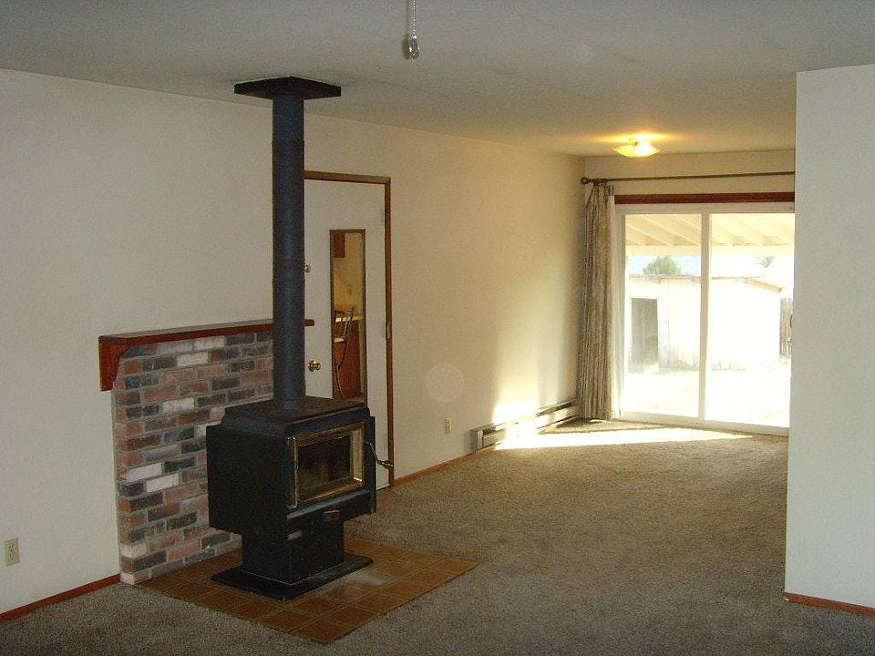 1st image of 578 Meadow View Dr