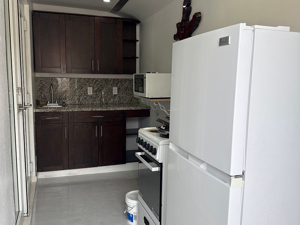 1st image of 10921 SW 180th St