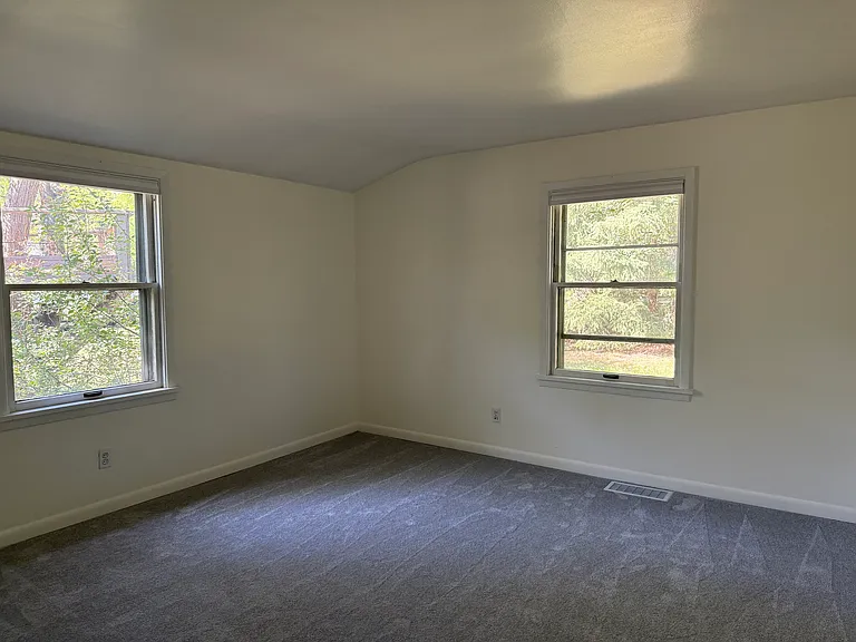 855 Kalmia Ave — Photo 19