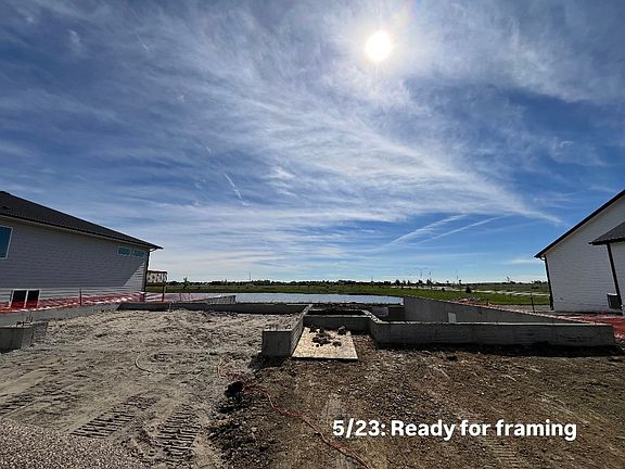 3rd image of 1055 SW Cattail Rd
