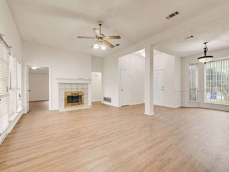 1304 Riverview Ln — Photo 16