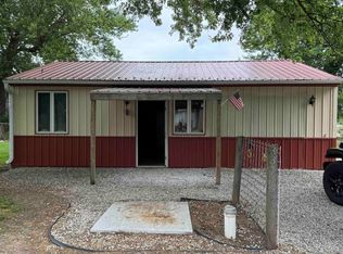 33 N Surf Dr, North Manchester, IN 46962