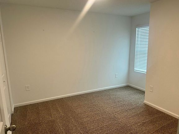 4th image of 12725 Whelan Ave