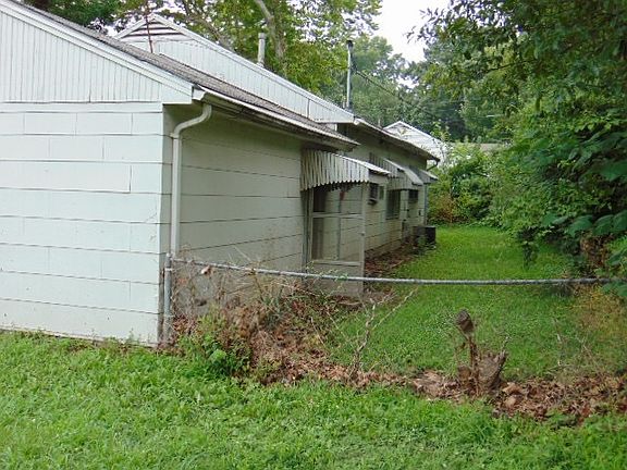 2nd image of 2800 S 25th St