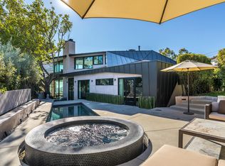 9243 Cordell Dr, Los Angeles, CA 90069