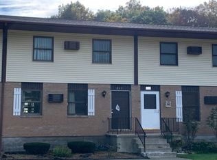 203 Parr Meadow Dr, Newburgh, NY 12550