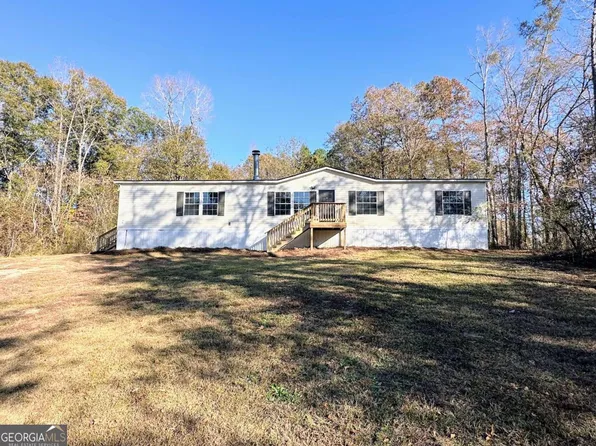 100 Shannon Lynn Shrs, Talladega, AL 35160