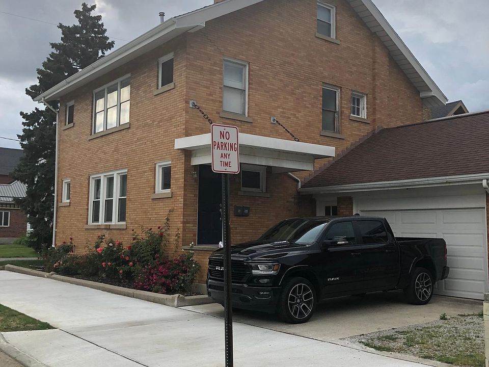 1st image of 114 W Lincoln St