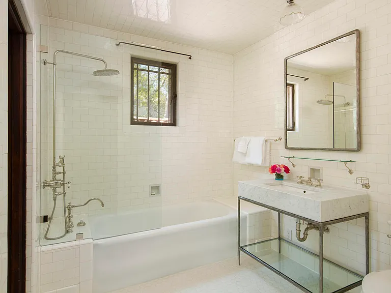 779 Ayala Ln — Photo 35