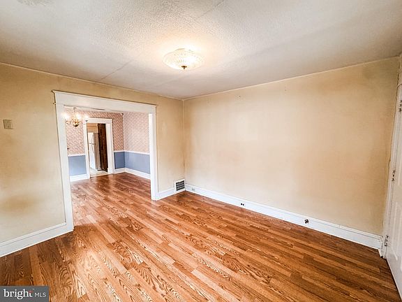 5th image of 9 Silview Ave
