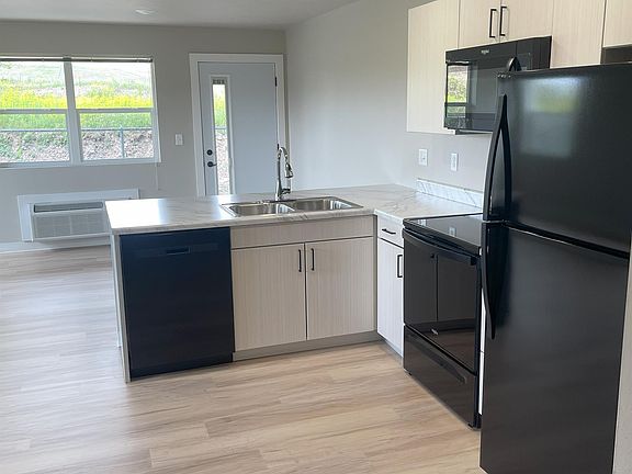 2nd image of 1300 Otis St #201