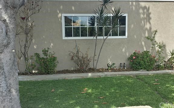 2nd image of 10215 Mina Ave