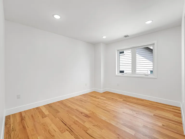270 Lafayette Ave #2 — Photo 12