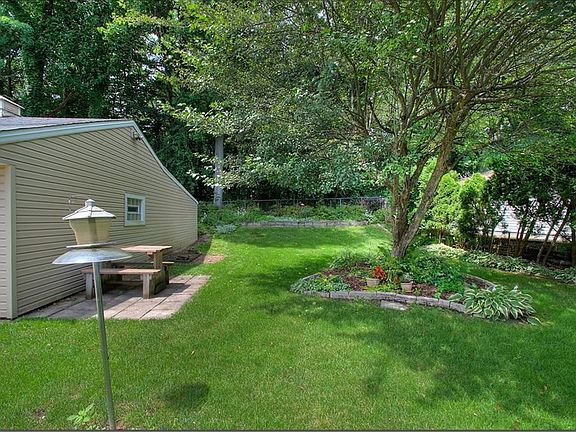 4th image of 9054 McKinley Dr