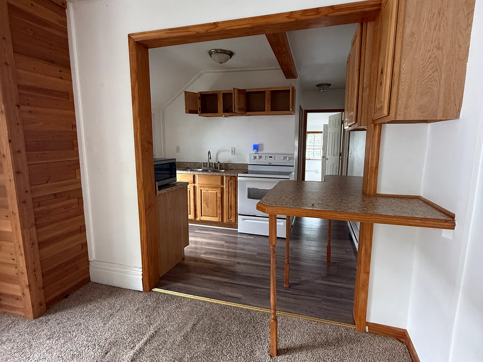2 bed, 700 sqft, $900 — Photo 4