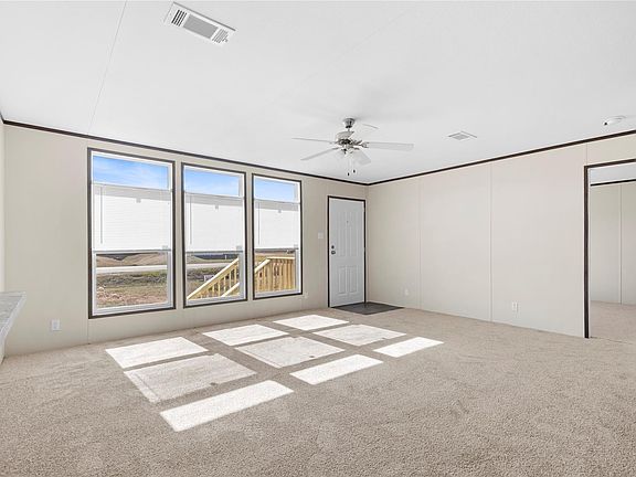 5th image of 548 Ashlawn Dr