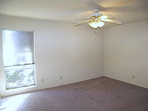 5th image of 10446 Brockbank Dr
