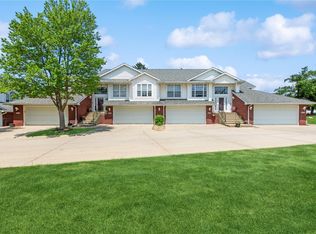 4412 1st Ave NW, Cedar Rapids, IA 52405