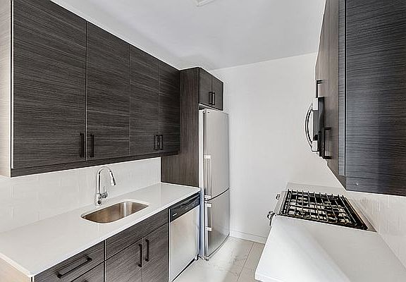 4th image of 1160 5th Ave APT 311