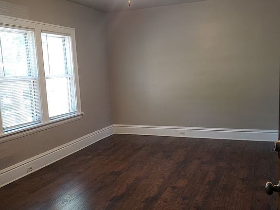 3rd image of 333 4th Ave S APT 1