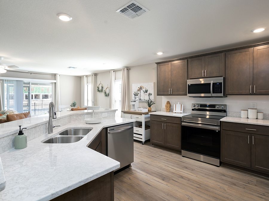 Brand-new end-unit townhome for sale in Plant City, FL