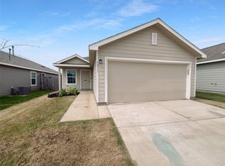 1211 Fairford Rd, Crandall, TX 75114