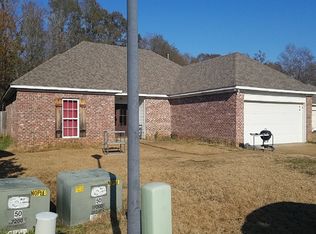 133 Stapleton Dr, Canton, MS 39046