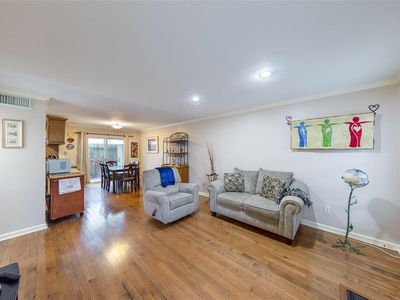 10615 Briar Forest Dr APT 1001, Houston, TX, 77042