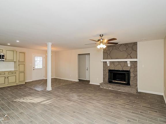 5th image of 2475 Wood Meadows Dr SW