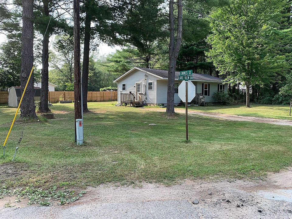 2nd image of 301 S Lakeview Dr