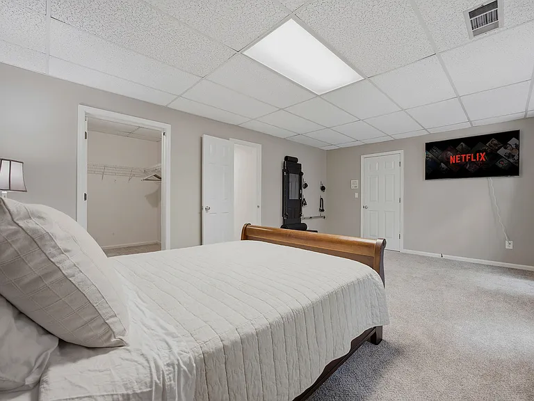 10530 Tuxford Dr — Photo 15