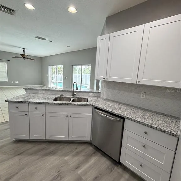 1427 Emerald Hill Way — Photo 7