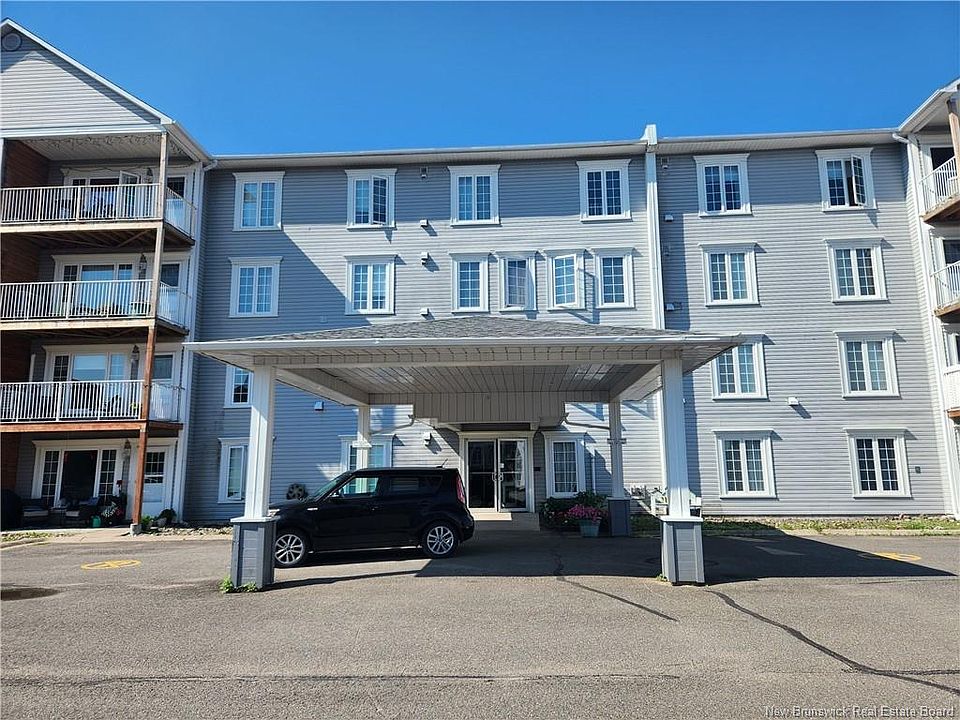 1st image of 51 Lian St #22