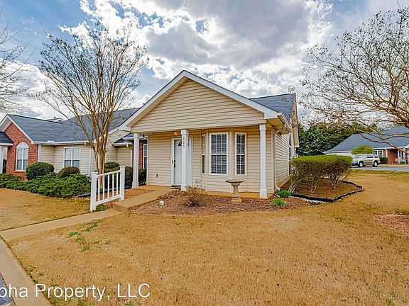 2nd image of 225 Woodruff Park Ln