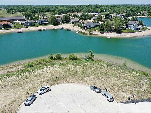2nd image of 874 S River Birch Ln