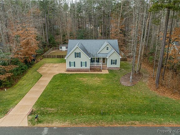 4th image of 8392 Thomas Jefferson Way