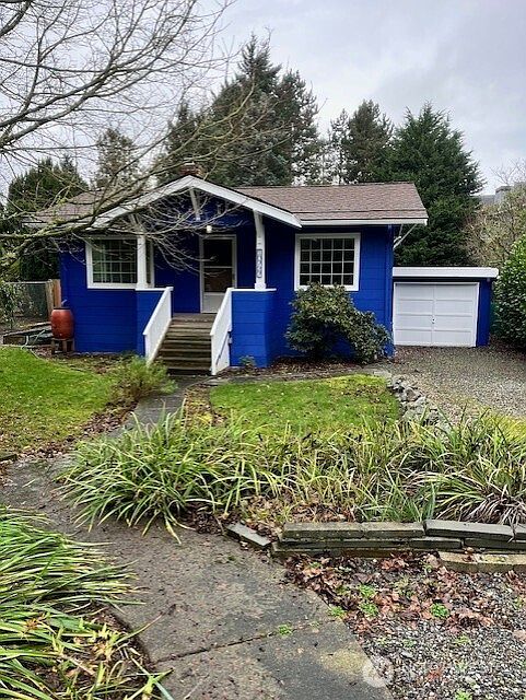 1st image of 10727 Phinney Avenue N