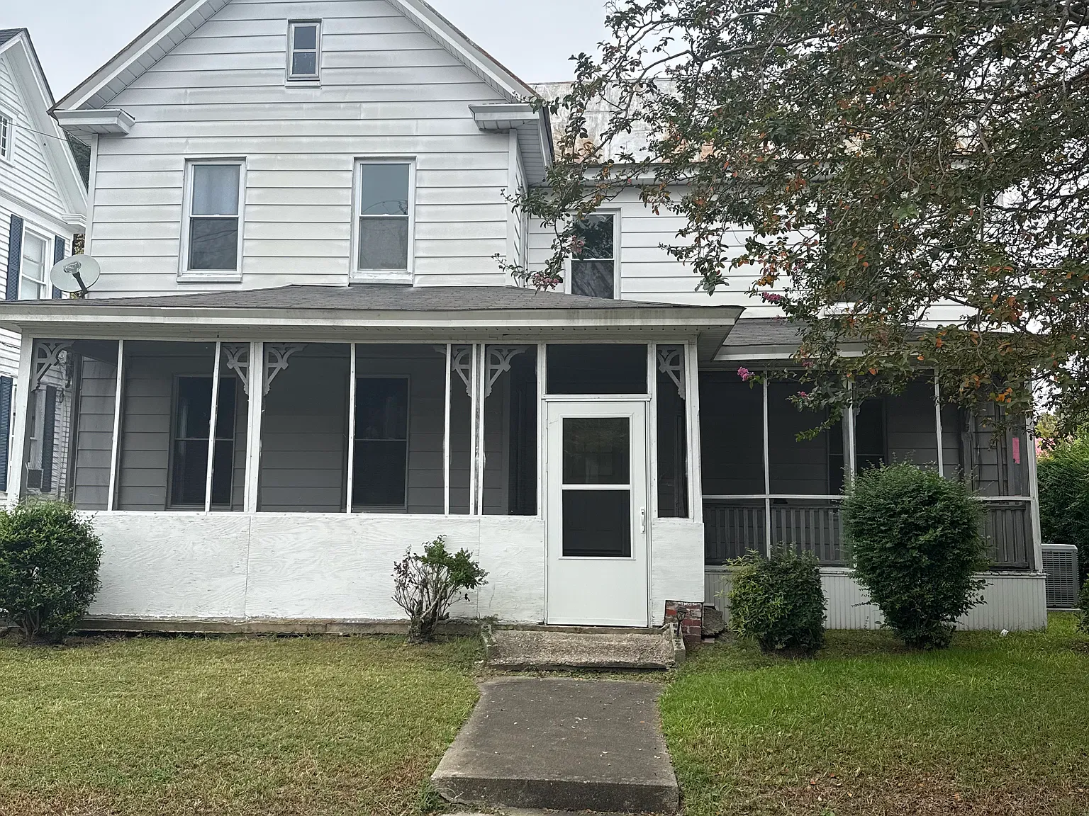 3 bed, 1816 sqft, $1,800 — Photo 1
