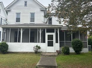 102 E Broad St, Elizabeth City, NC 27909