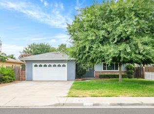 690 I St, Parlier, CA 93648