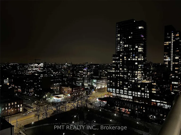 352 Front St W #2014 — Photo 29