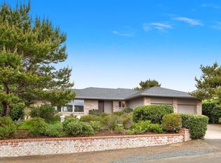 445 Ridge Ct, Manzanita, OR 97130