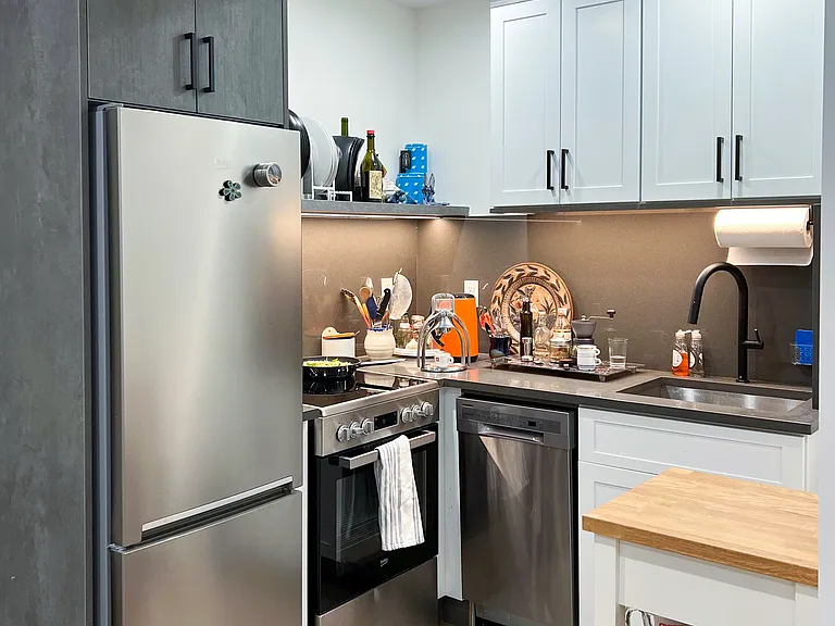 2909 Albemarle Rd #3R — Photo 2