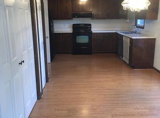 104 Crown Point Ct, Greer, SC 29650