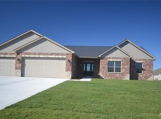 4016 Autumn Oak Dr, Smithton, IL