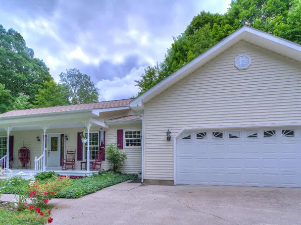 1982 S 160th Ave, Hesperia, MI 49421