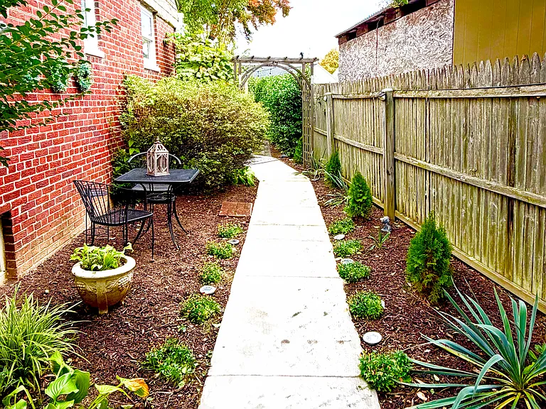 10211 McKenney Ave #B — Photo 25